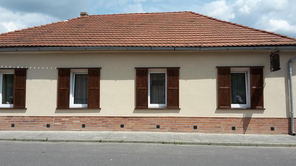 Reka Vendeghaz Hotel Tokaj Luaran gambar